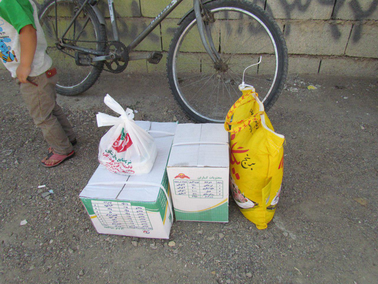 توزیع 400 سبد غذایی بین مادران باردار و شیرده قاین