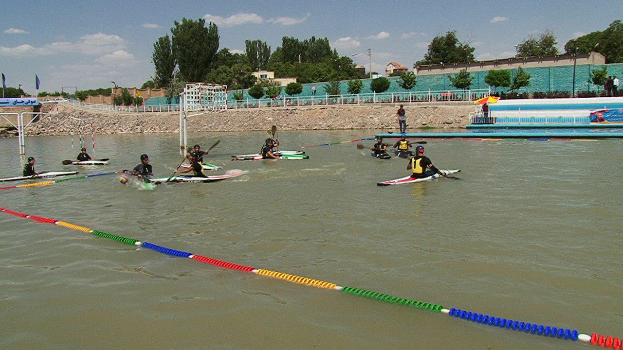 قهرمانی استان مرکزی در مسابقات کانوپولوی کشور در مراغه