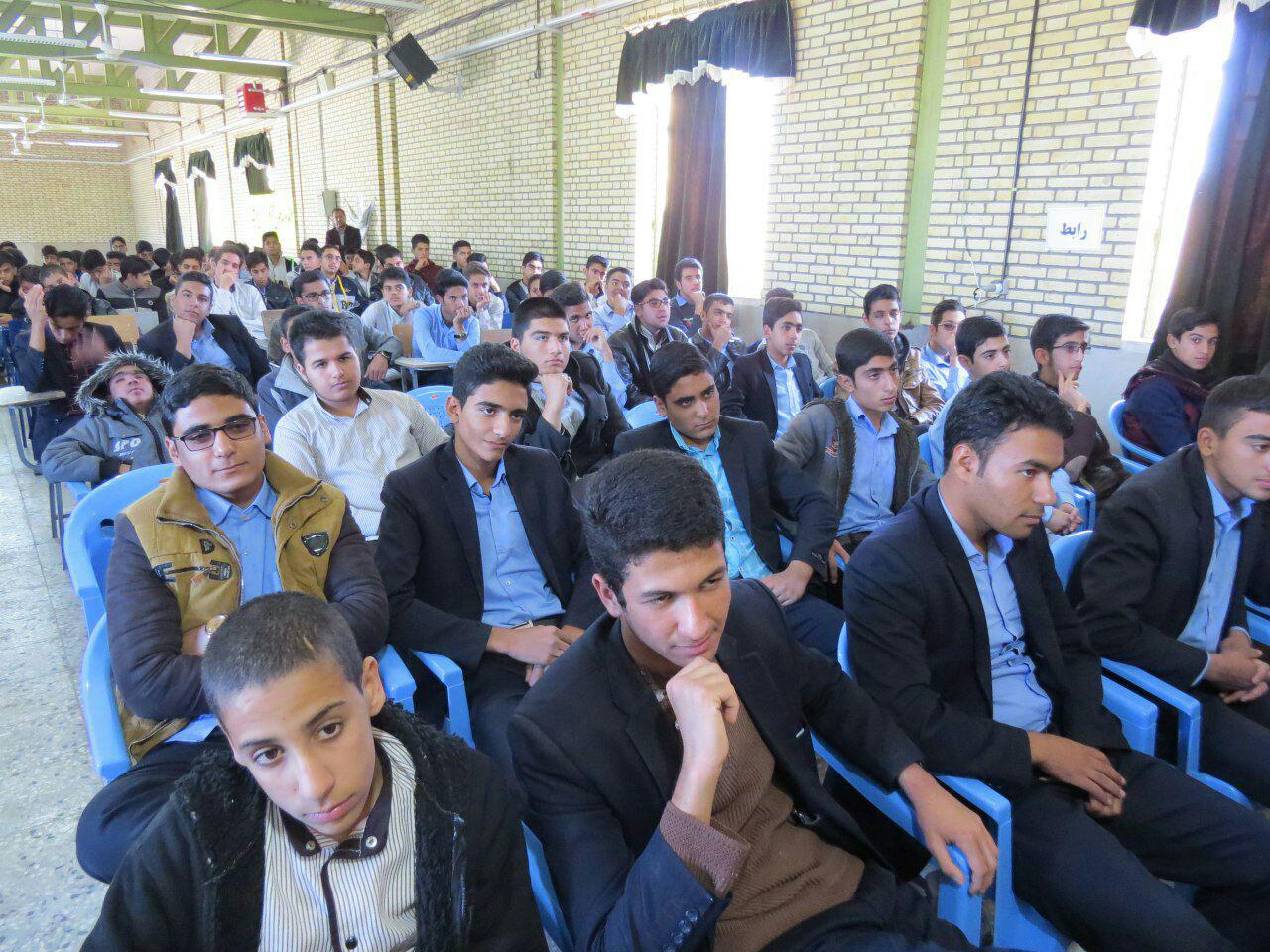 بزرگداشت دانش آموزان شهید در انار بزرگداشت دانش آموزان شهید در انار