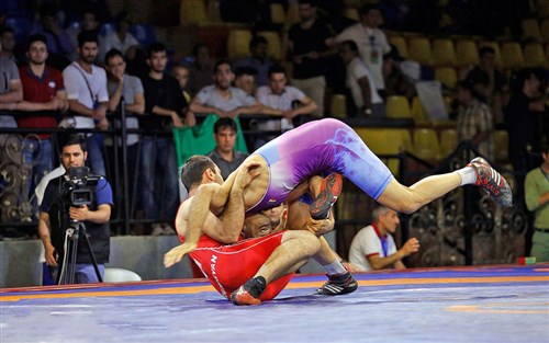 حضور داور اصفهانی در رقابتهای کشتی جام باشگاههای جهان
