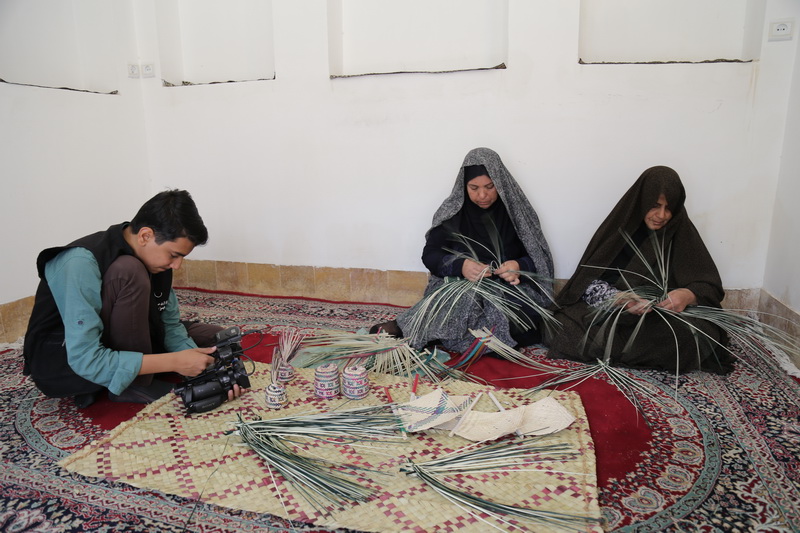 رشد ۳۰ درصدی آموزش صنایع دستی در بافق رشد ۳۰ درصدی آموزش صنایع دستی در بافق