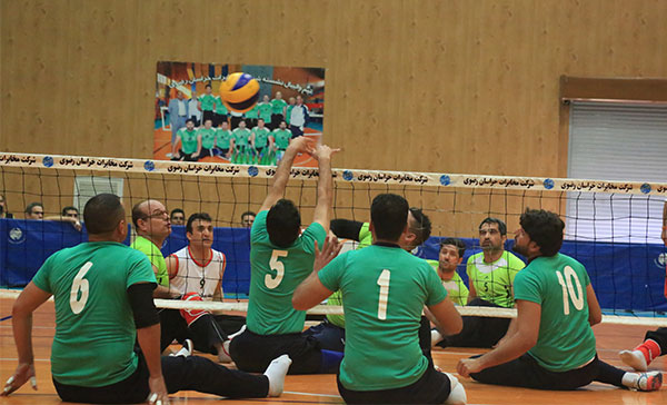 پیروزی تیم‌های مهمان در هفته نخست