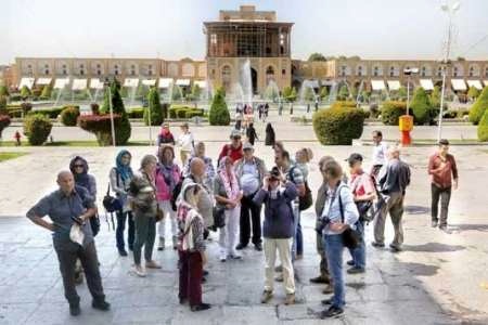 رشد 20 درصدی گردشگران خارجی به استان اصفهان رشد 20 درصدی گردشگران خارجی به استان اصفهان