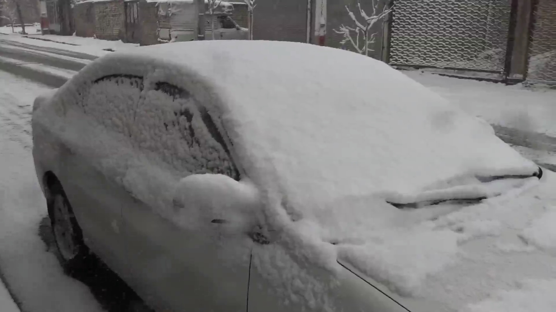 بارش برف در مناطق مختلف آذربایجان شرقی