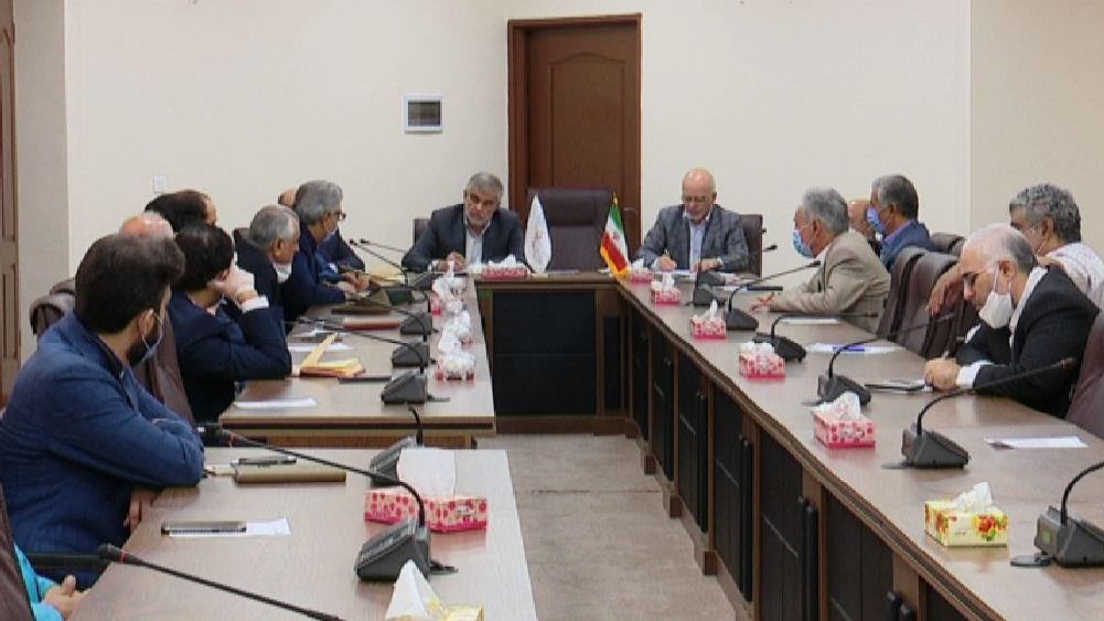 درد دل صنعتگران یزد با نمایندگان منتخب استان در مجلس درد دل صنعتگران یزد با نمایندگان منتخب استان در مجلس