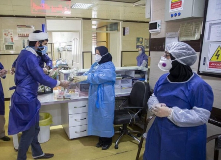 فعالیت داوطلبانه ۱۷ هزار پزشک بسیجی برای مهار کرونا فعالیت داوطلبانه ۱۷ هزار پزشک بسیجی برای مهار کرونا