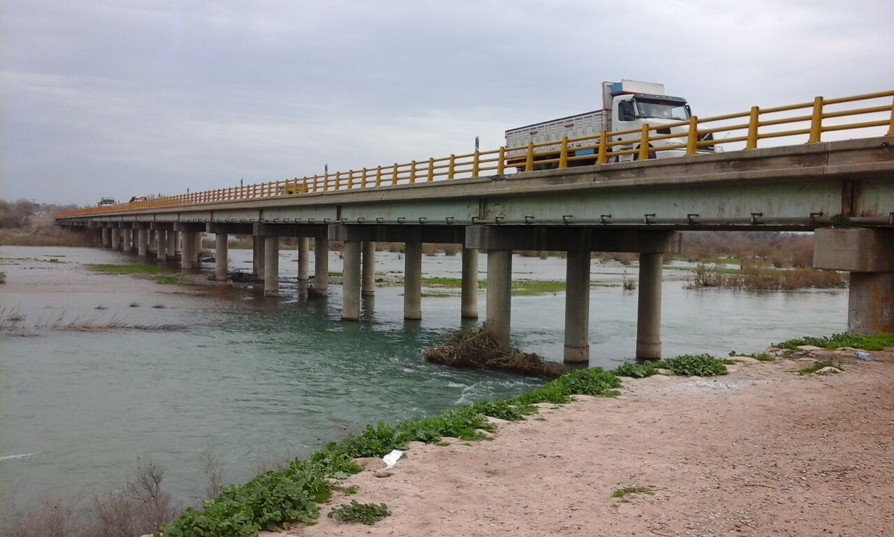 مسدود شدن پل حمید آباد در محور دزفول -شوش