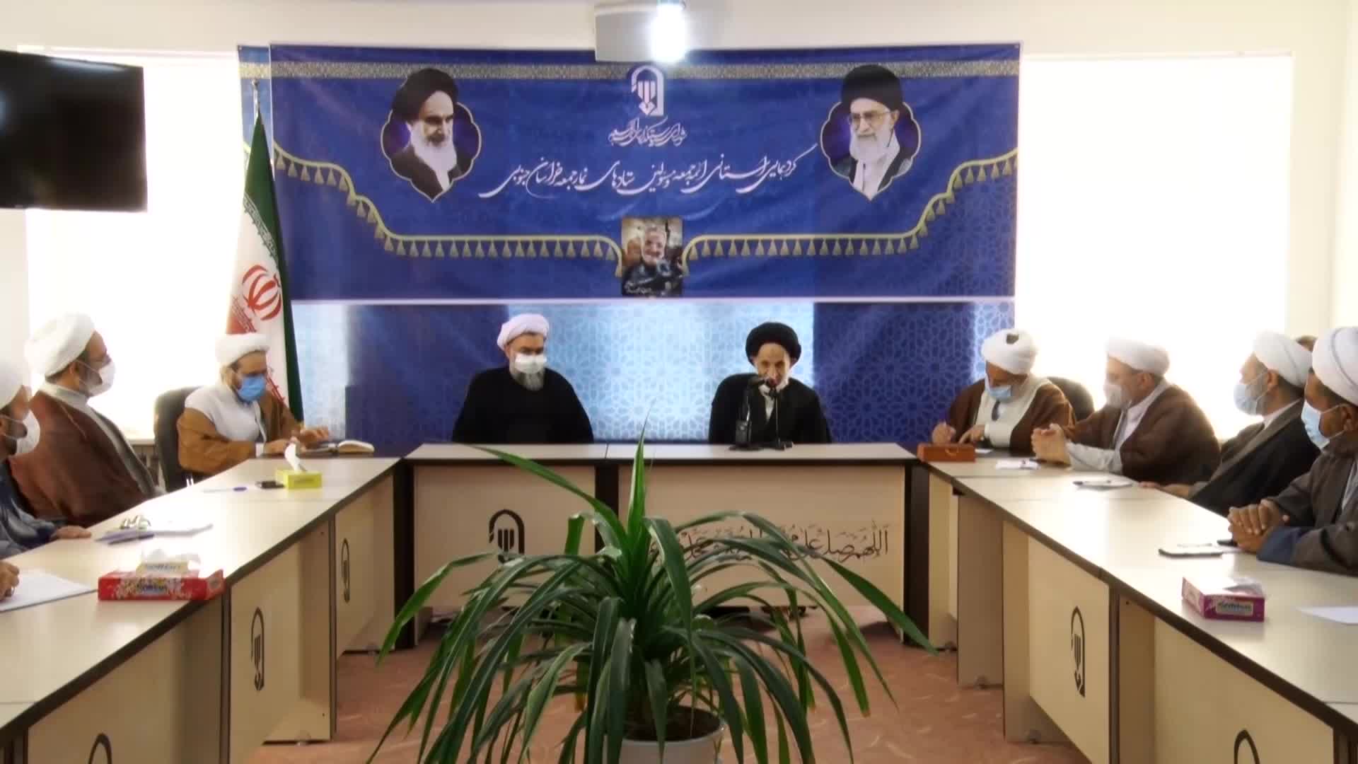 ستادهای نماز جمعه از عالی ترین پایگاه های اعتلای جامعه انسانی اند