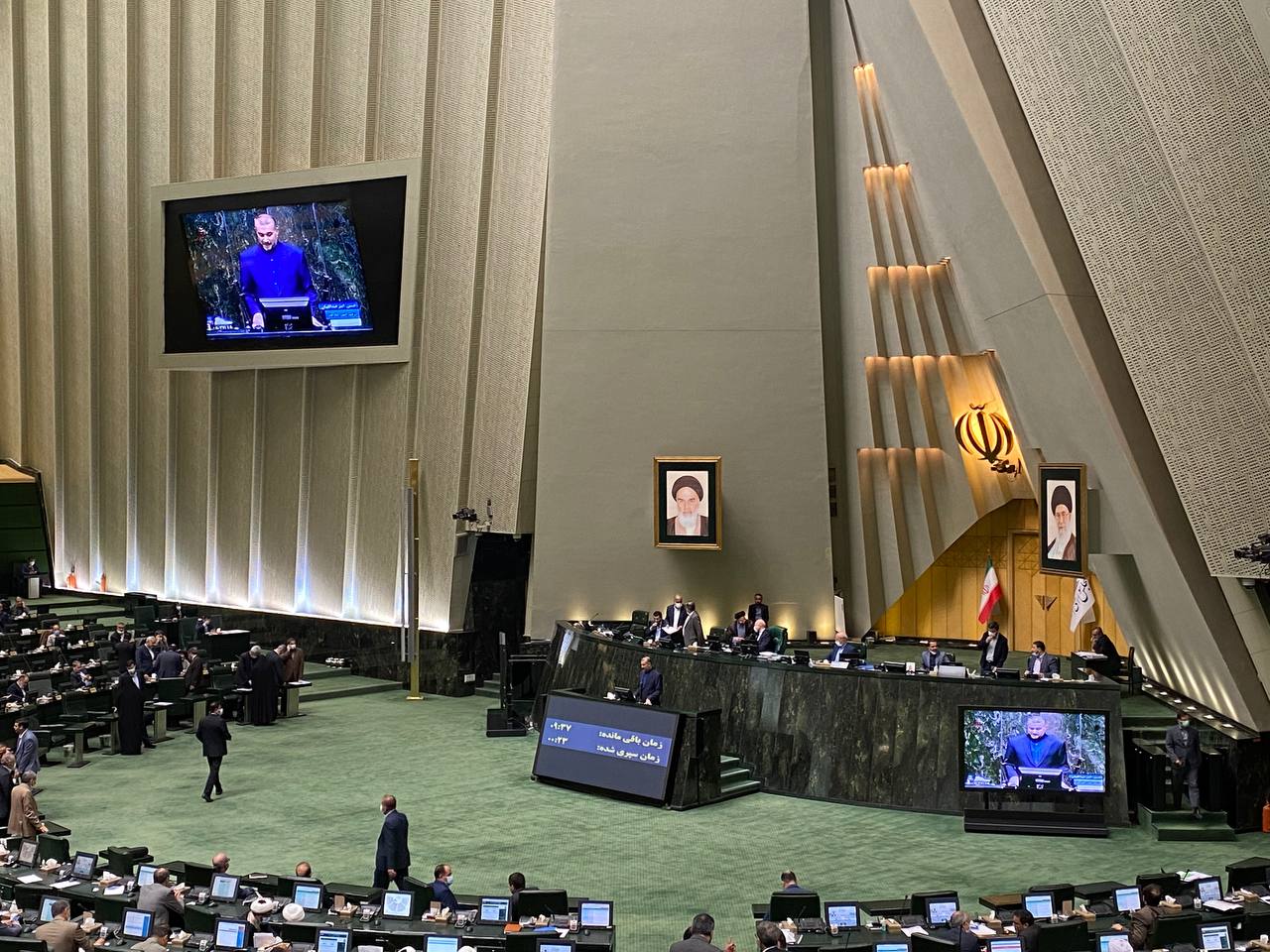 حضور وزیر امور خارجه در صحن علنی مجلس حضور وزیر امور خارجه در صحن علنی مجلس