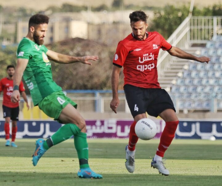 تساوی تراکتور و ذوب آهن در هفته دوم لیگ تساوی تراکتور و ذوب آهن در هفته دوم لیگ