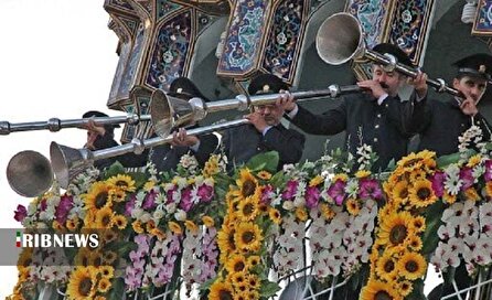 نقاره زنی در شب میلاد امام رضا (ع)