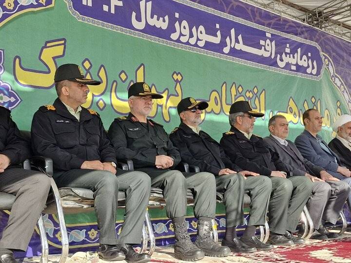 رزمایش اقتدار نوروزی پلیس در تهران برگزار شد رزمایش اقتدار نوروزی پلیس در تهران برگزار شد
