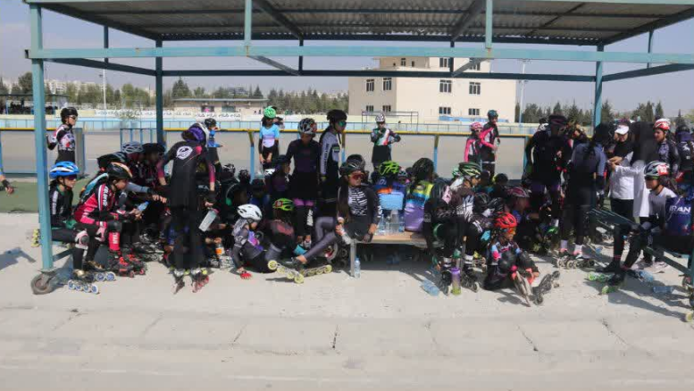 برترین‌های مرحله نخست دسته‌های آزاد اسکیت سرعت دختران