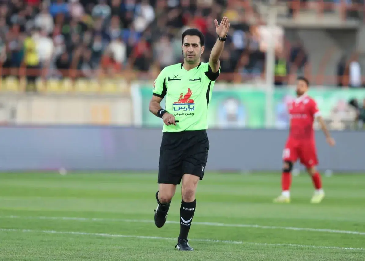 اعلام داور بازی فوتبال آلومینیوم اراک مقابل ذوب آهن