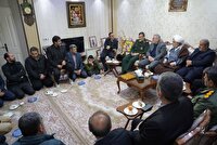 دیدار استاندار با خانواده شهید عبدی مدافع حریم مسجد