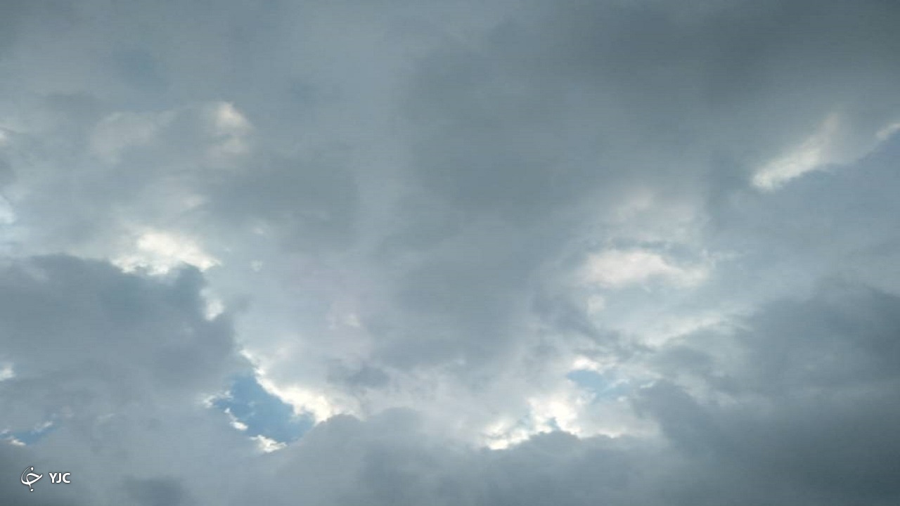 فردا آسمان قم ابری است فردا آسمان قم ابری است