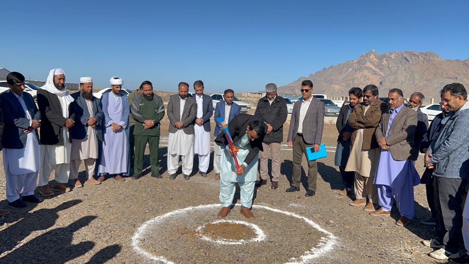 کلنگ زنی ساختمان اداری کمیته امداد امام (ره) شهرستان مهرستان کلنگ زنی ساختمان اداری کمیته امداد امام (ره) شهرستان مهرستان