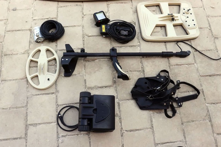 کشف فلزیاب و ردیاب فاقد مجوز در سرچهان