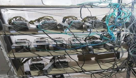 کشف ۱۸ دستگاه ماینر غیرمجاز در جلفا کشف ۱۸ دستگاه ماینر غیرمجاز در جلفا
