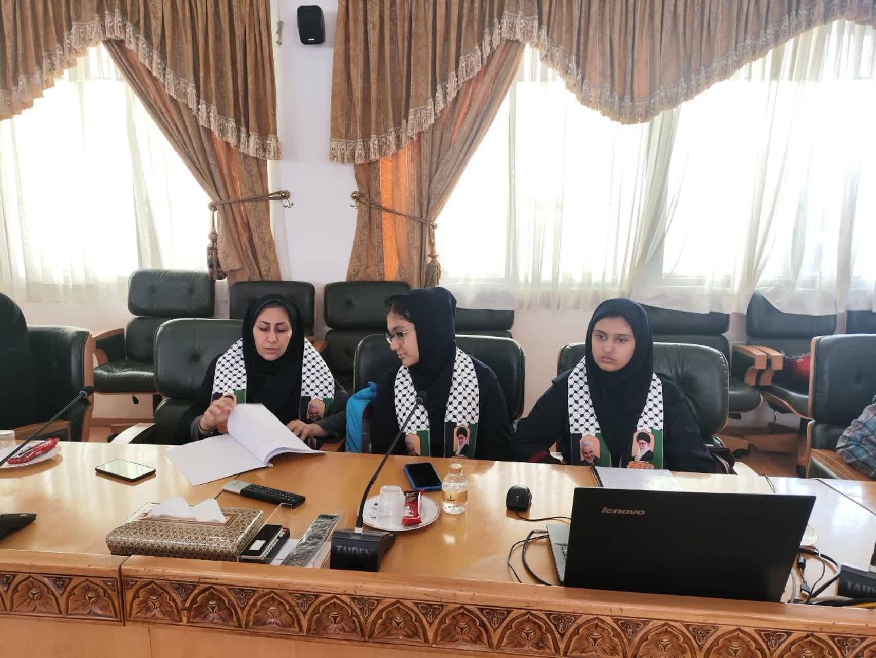 محفل ادبی دانش آموزی شعر و داستان