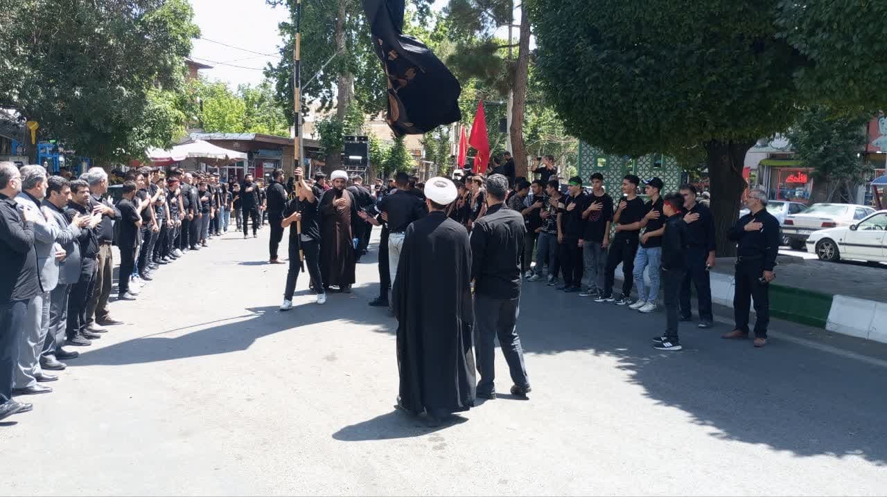 عزاداری نوجوانانه خویی در سوگواره  احلی  من العسل