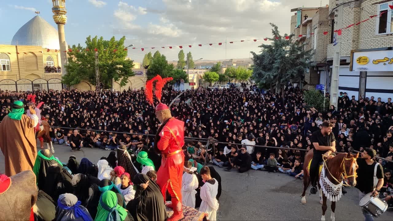 پیام آذری