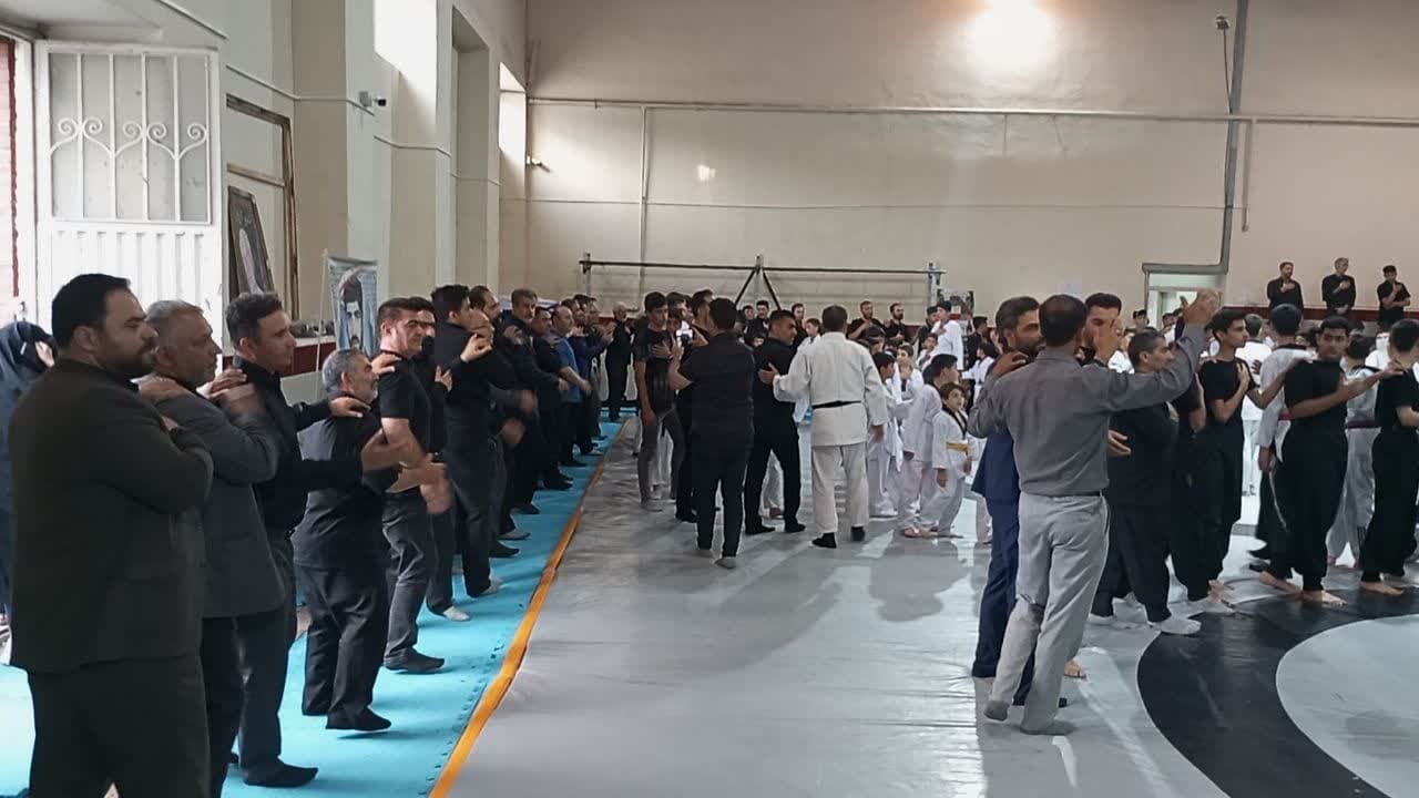 پیام آذری