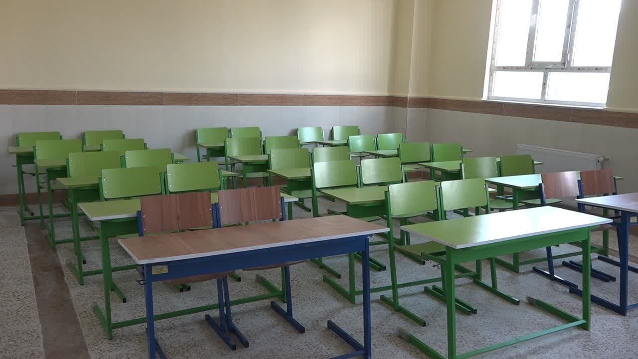 جایگزینی ۵۴۰ کلاس درس ساختمانی با مدارس سنگی در خوزستان