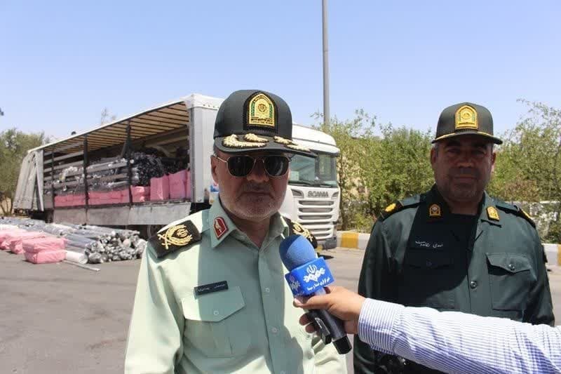 پارچه‌های قاچاق در یزد توقیف شد