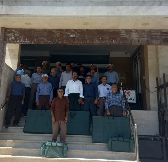 توزیع ۱۸ پنل خورشیدی در مناطق عشایری ارومیه با همکاری شرکت توزیع برق و امور عشایر