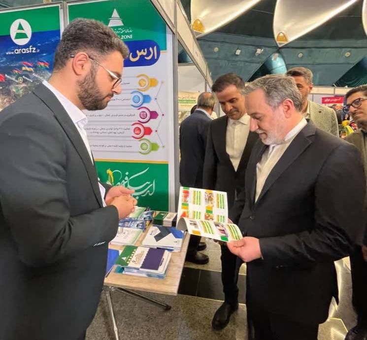 وزارت امور خارجه رویکردی اقتصادی را در پیش گرفته وزارت امور خارجه رویکردی اقتصادی را در پیش گرفته