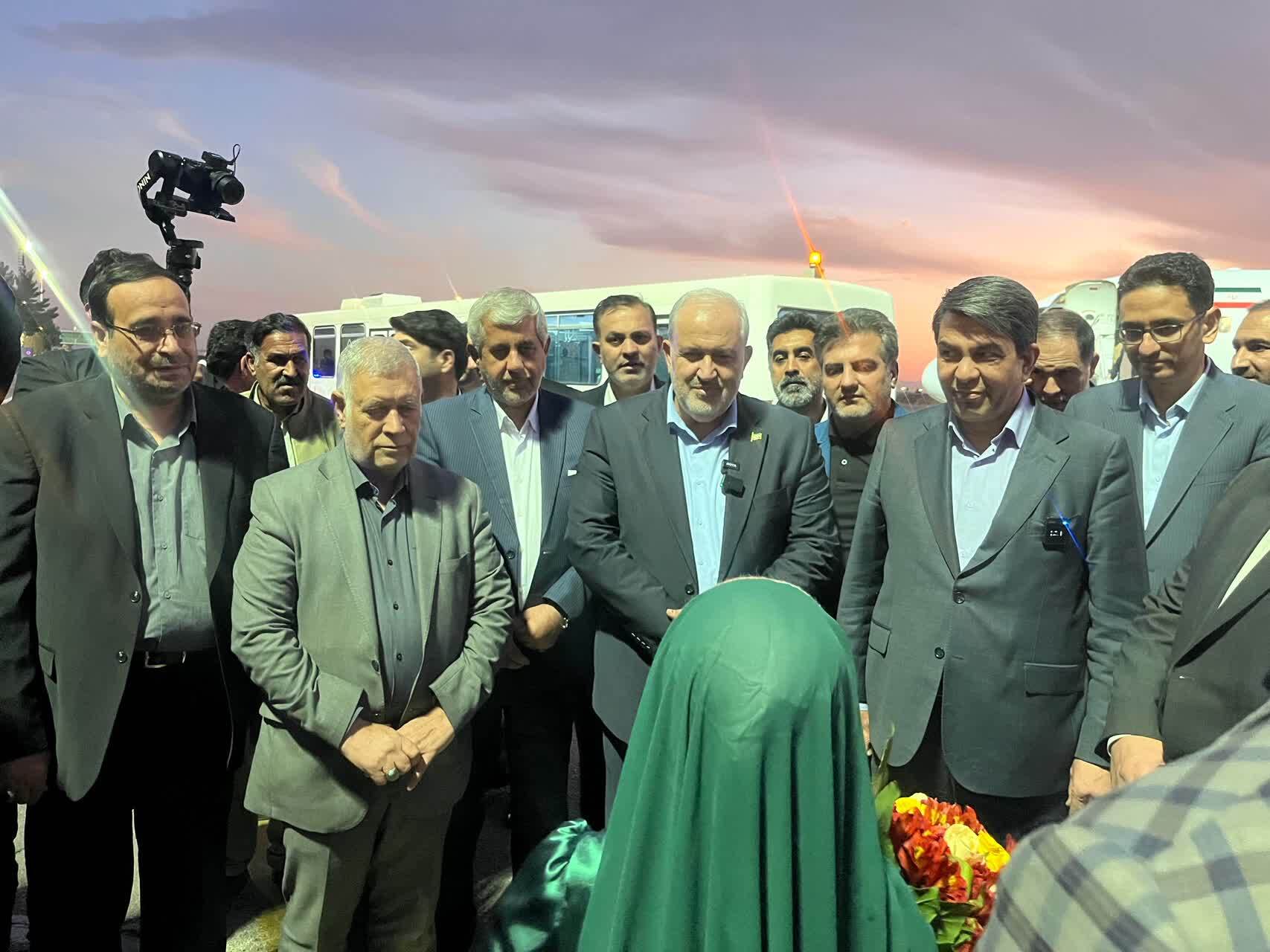 وزیر نیرو وارد کرمان شد وزیر نیرو وارد کرمان شد