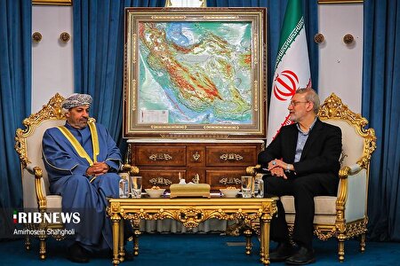 دیدار وزیر کشور عمان با علی لاریجانی