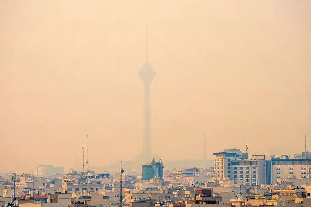هوای پایتخت همچنان قرمز است