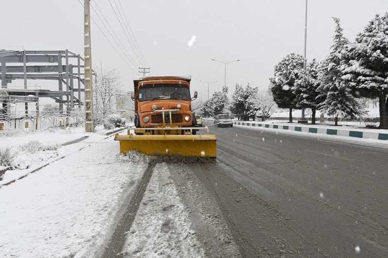 ۱۸۰ دستگاه ماشین‌آلات زمستانی آماده خدمت‌رسانی در زنجان