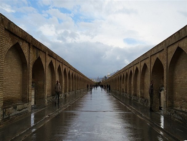 باران شهر را شست