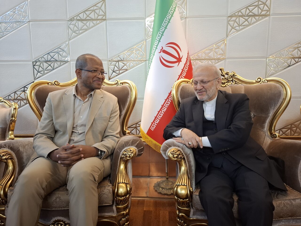 رئیس مجلس اتیوپی وارد تهران شد رئیس مجلس اتیوپی وارد تهران شد