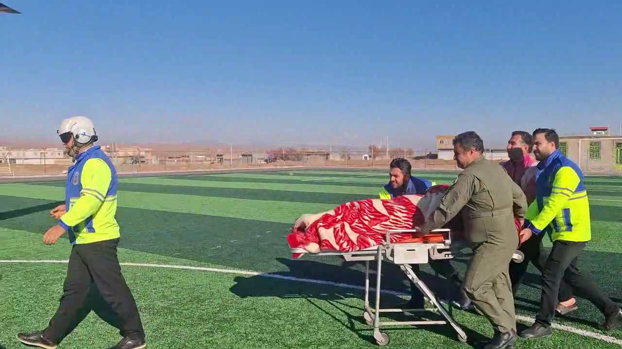 عملیات موفق امداد هوایی در زنجان برای نجات بیمار سکته مغزی عملیات موفق امداد هوایی در زنجان برای نجات بیمار سکته مغزی