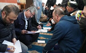 میز خدمت در محله پشت تپ مهاباد