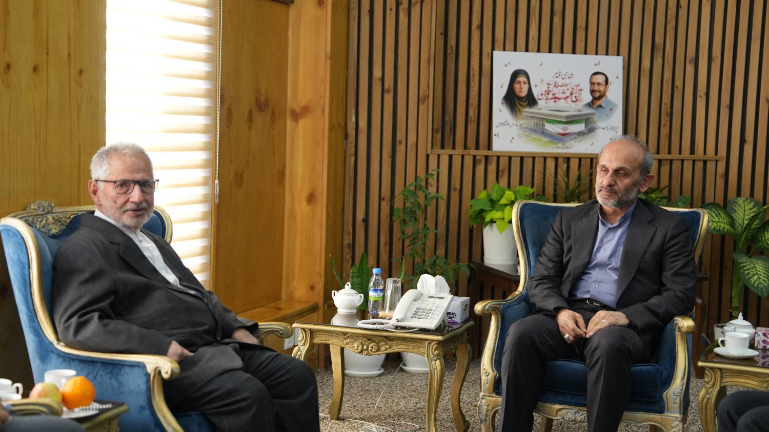 **بازآفرینی هنرمندانه تاریخ مبارزات اسلامی ملت ایران **بازآفرینی هنرمندانه تاریخ مبارزات اسلامی ملت ایران