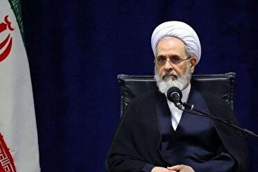دعوت آیت‌الله اعرافی از مردم برای حضور عاشورایی در تشییع امام شهید